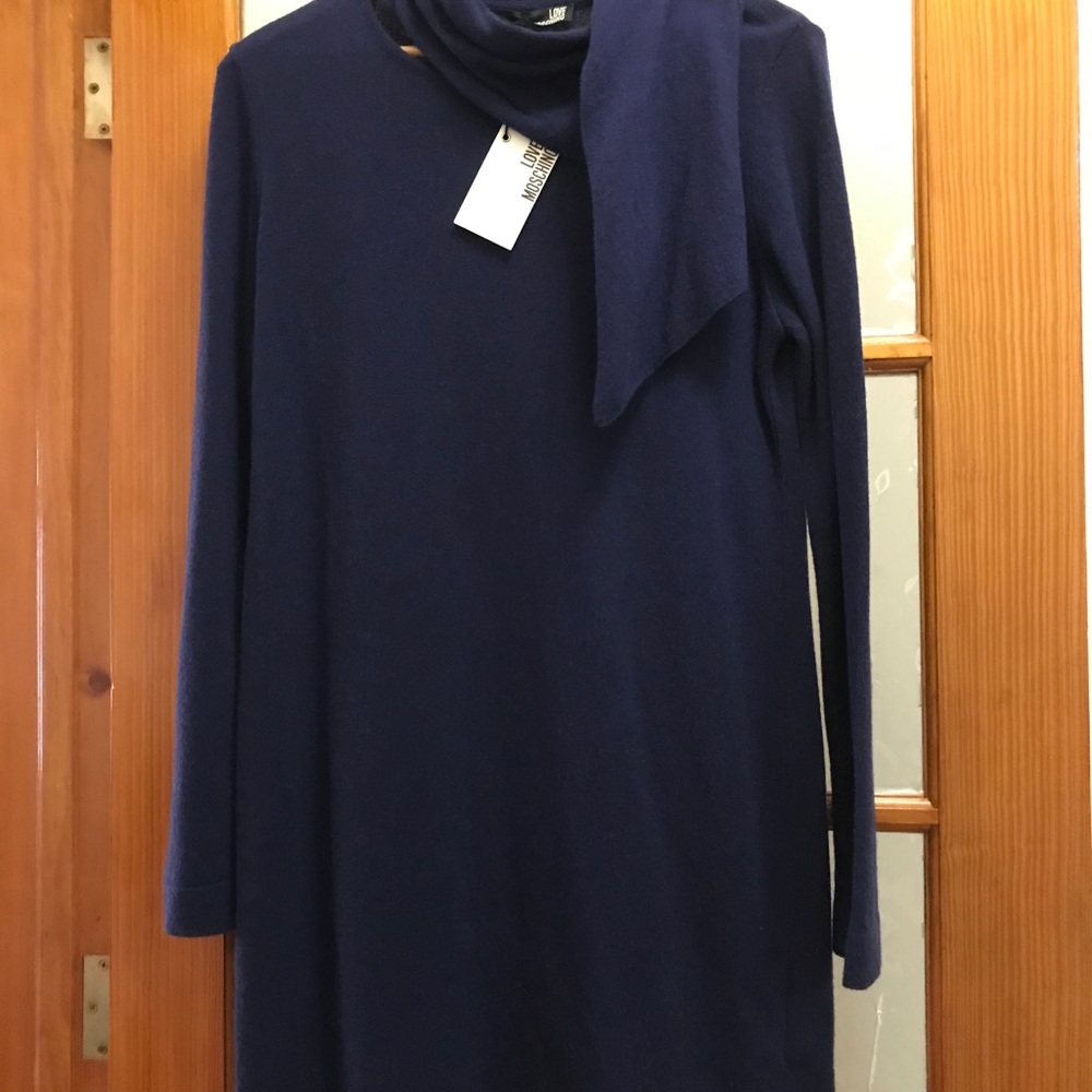 Love ❤️ Moschino Wool Dress